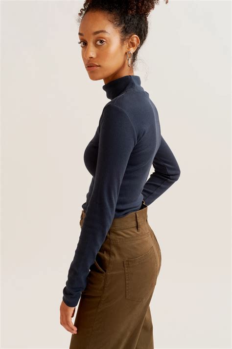 Fitted Turtleneck In Navy Fitted Turtleneck Turtle Neck Navy