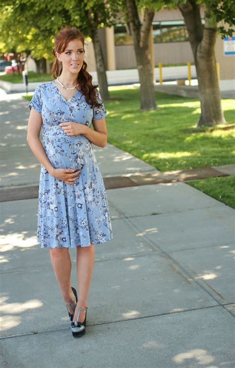 the freckled fox maternity style blue flowers on a breezy day