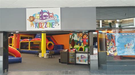 Inflatable Kingdom Kidz Zone A Jumpy Place In Metrocenter Mall