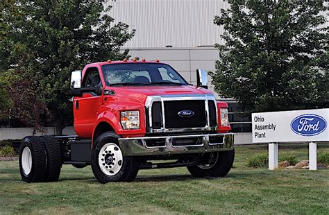 Fords Easy To Operate Medium Duty Trucks Key To Success Ford