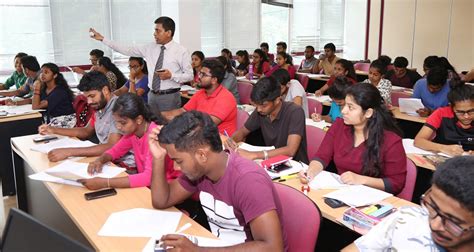 Ca Sri Lankas Bsc Degree Graduates Can Fast Track Their Way To Become