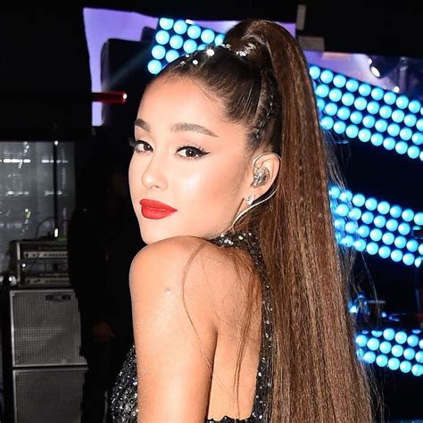 See The Jaw Dropping Engagement Ring Ariana Grande Got From Pete