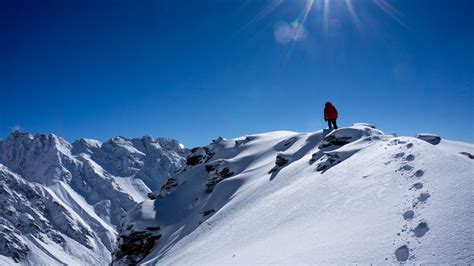 Monte Bianco Winter Hike Trekking Alps