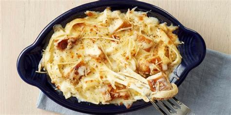 I am a passionate lover of decadent treats + the. baked fettuccine alfredo fazoli's