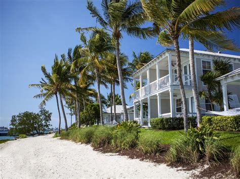 10 Charming Beachfront Cottages In Florida With Ocean Views Tripstodiscover