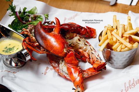 They have a special dish called chilli lobster that's only available in can you imagine eating wild live lobsters fished from the waters of nova scotia, canada then flown over 13,000 kilometers and served fresh right in front of. Burger & Lobster @ Genting Highlands, Sky Avenue ...