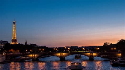 Paris At Sunset Hd Wallpaper 4k Free Image Desktop