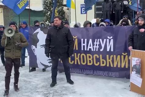 Jun 04, 2021 · нацкорпус атакует не только пророссийские, но и патриотические силы. "Нацкорпус" пришел под Окружной админсуд Киева: "Зеленский ...