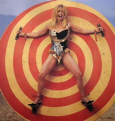 Naked Goldie Hawn In Rowan And Martins Laugh In