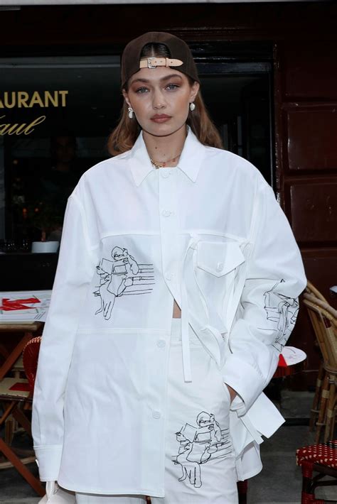 Gigi Hadid At Louis Vuitton Menswear Springsummer 2020 Show In Paris