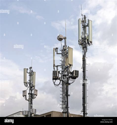 Cell Phone Tower Wireless Internet Antenna Pole Signal Stock Photo Alamy