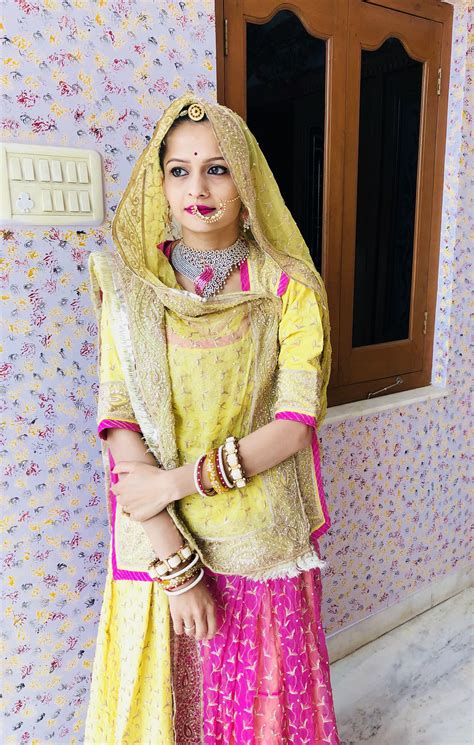 Rajputi Poshak And Jewellery Rajasthani Dress Indian Bridal Outfits Colour Combinations Fashion