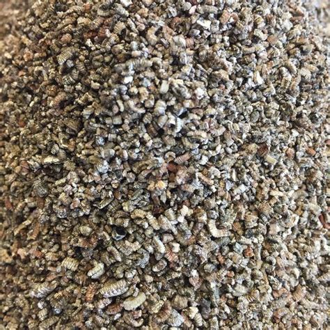 Always wear gloves and a mask when mixing. SPV Copr. Vermiculite | How to dry basil, Herbs, Horticulture