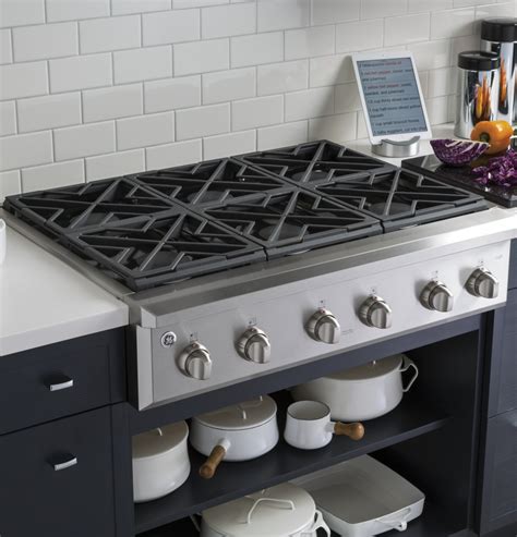 We did not find results for: GE CGU366SEHSS 36 Inch Natural Gas Rangetop with 6 Edge-to ...