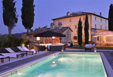 Refine your search to help you find the perfect philippines property by price and number of bedrooms. Luxury villa for rent in Siena Tuscany