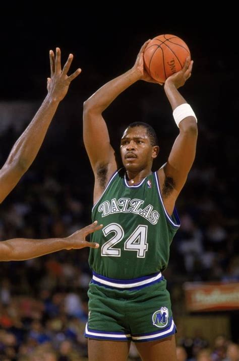 Mark Aguirre Picture