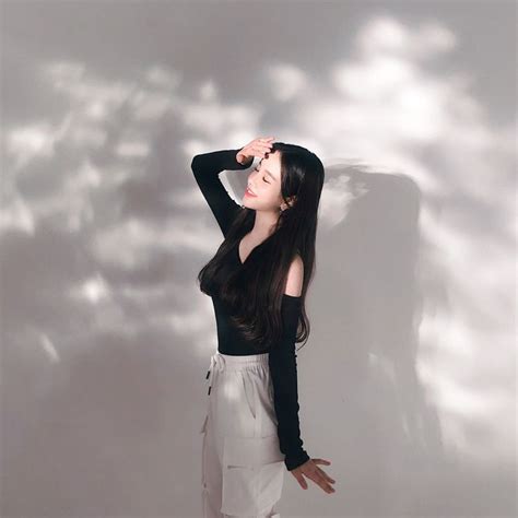 Japanese:ミンニ), born as nicha yontararak (มินนี่ ณิชา ยนตรรักษ์), is a thai singer, songwriter, and actress under cube entertainment. Soojin Weeekly | Gadis imut, Gadis, Selebritas