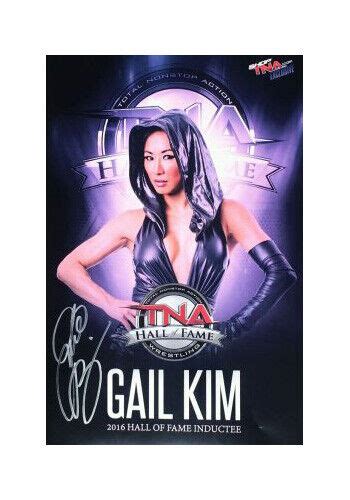 Official Tna Impact Wrestling Hand Signed Gail Kim Hall Of Fame 11x17