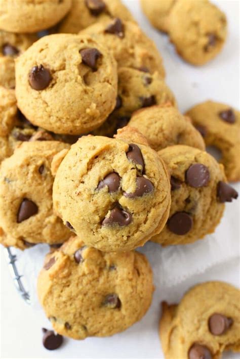Chewy Pumpkin Chocolate Chip Cookies Sizzling Eats