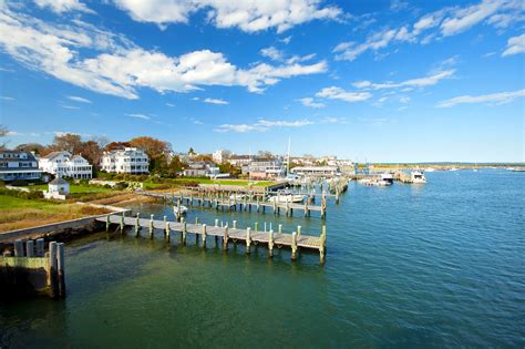10 Best Things To Do On Marthas Vineyard See Harbor Towns Historic