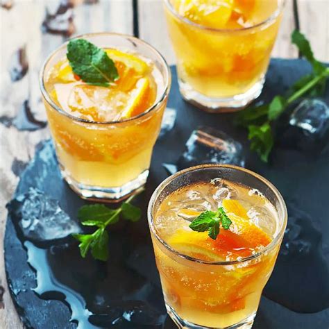 Rum seems like a liquor made for summer: The 11 Best 2-Ingredient Cocktails