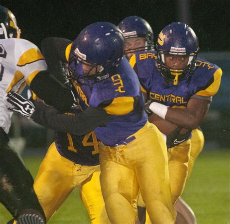 Bay City Central Football Claims A Rainy First Conference Victory Of Season 34 22 Over Saginaw