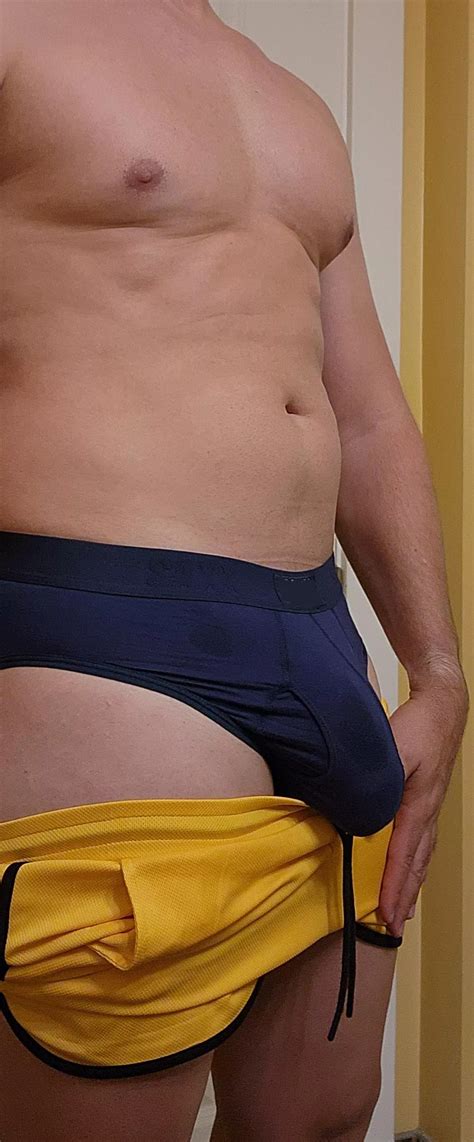 Post Gym Sweaty Bulge Nudes MaleUnderwear NUDE PICS ORG