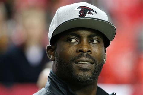Michael Vick Says Nfl Playing Career Is Over Comments On Future In Si