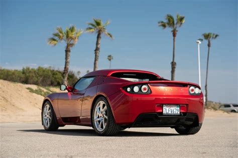 The Original Tesla Roadster May Be Old But It Isnt Cheap Carscoops