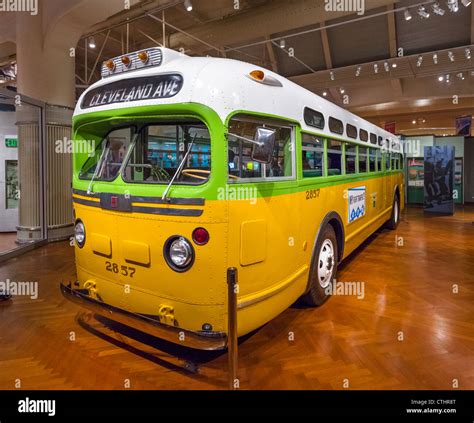 Bus Sur Lequel Rosa Parks A Refusé De Céder Sa Place à Montgomery En