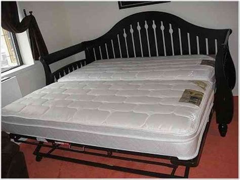Diy king size bed free plans. King Size Daybed With Trundle
