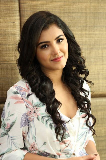 Beauty Galore Hd Nela Ticket Actress Malvika Sharma Latest Cute Photos From Nt Pre Release