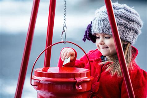 Volunteering As A Salvation Army Red Kettle Bell Ringer Great Lakes
