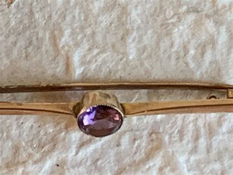 Beautiful 19th Century Victorian 9ct Gold Bar Brooch With Amethyst