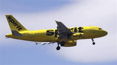 Mom Furious After Spirit Airlines Booted Her Teen Daughter From Flight