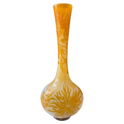 Emile Gallé French Art Nouveau Cameo Glass Vase For Sale At 1stdibs Galle Glass For Sale