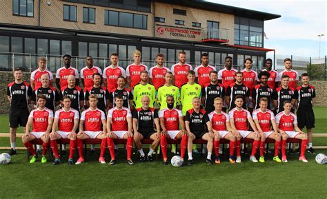 Match of the day : Go behind the scenes on team photo day! - News - Fleetwood ...