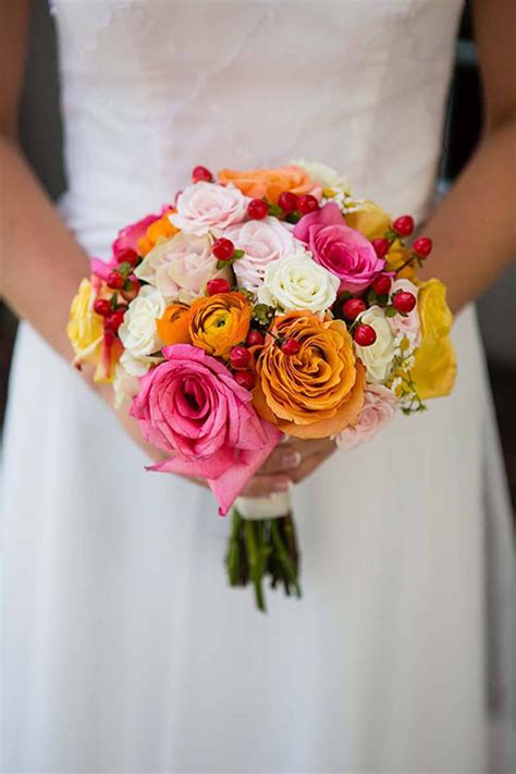 Find wedding flowers providers in rochester, new york. Bouquets - Weddings by Rennings Flowers | Rochester, MN
