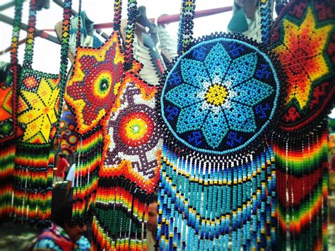 These handmade Mexican crafts are only tiny beads and some thread : pics
