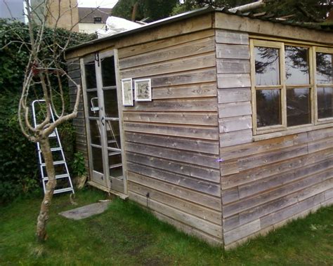 This is a diy garden office build with recycled materials. dorkythorpy: How to Build a Garden Office