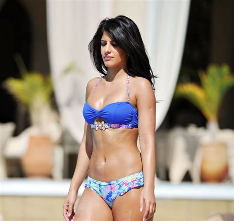 Jasmin Walia In Bikini At A Pool In Dubai Hawtcelebs