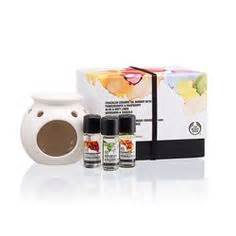 Oil Burner Gift Set The Body Shop OMG LOVE A MUST TRY I Burn Mine ALL The Time All