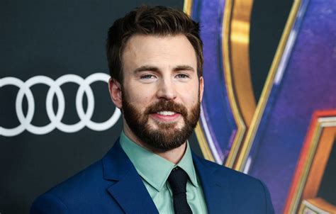 Chris Evans Admits He Wants A Wife And Kids