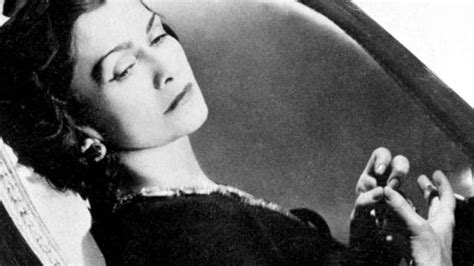 Mariniere 516 was the long missing blue color that i have been searching for since it's absence in the initial release of. Coco Chanel: un affascinante ritratto - Radio Monte Carlo