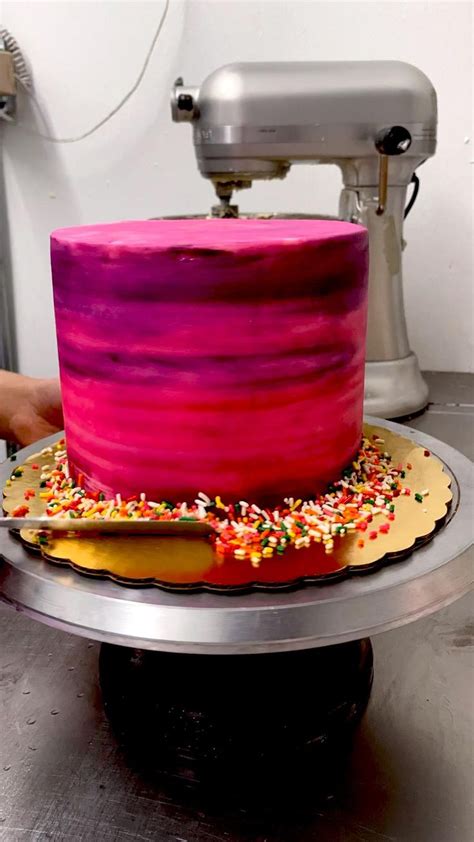 To Go Cake Cake Decoration Vanilla Buttercream Homemade Cake Decorating Techniques