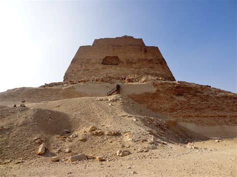 Meidum Pyramid Egypt United Tours The Truth Of 1st Idea