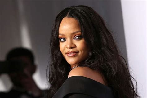 Rihanna Wins New York Fashion Week With Diverse Savage X Fenty Show