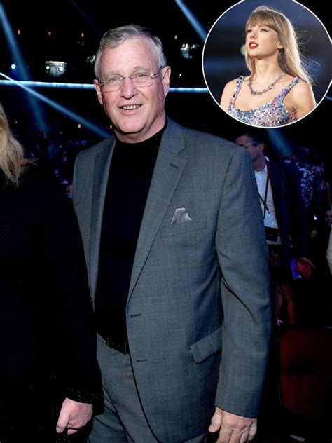Taylor Swifts Dad Scott Swift Accused Of Assaulting Photographer Us