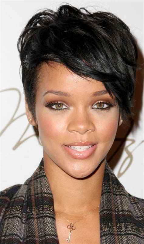 It's very appealing, it's low. 10 Trendy Rihanna's Short Hairstyles
