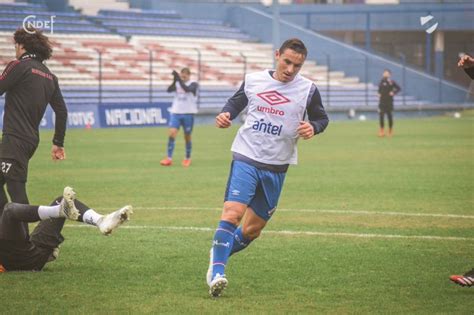 Consulta las estadísticas (partidos, goles, tarjetas / ligas, copas y equipo nacional) y el historial de traspasos. Nacional ganó y Peñarol empató - Noticias Uruguay, LARED21 ...
